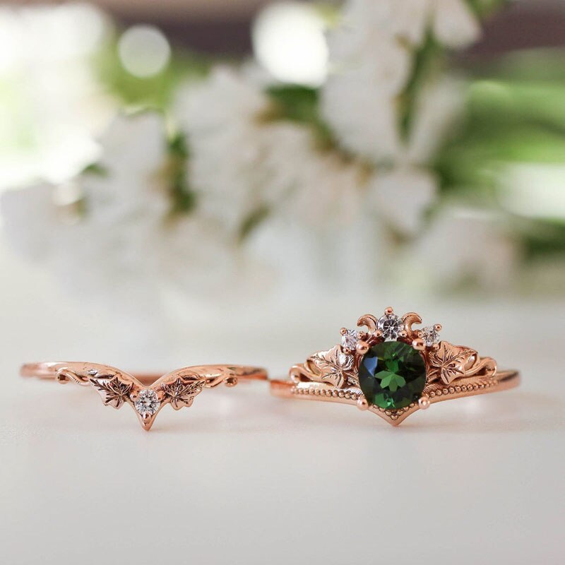 Enchanting Royal Rose Ring Set