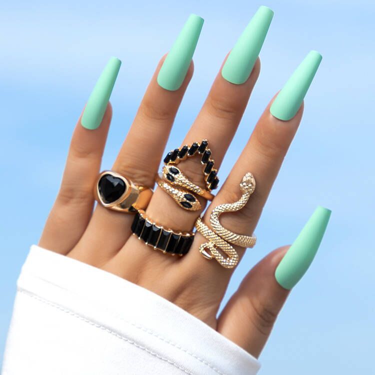 Gothic Snake Ring Set