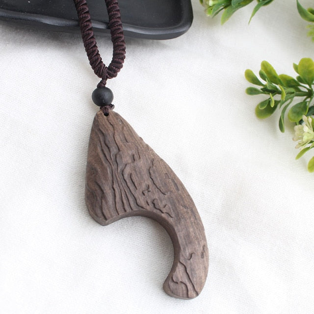 Sandalwood Pendant Necklace